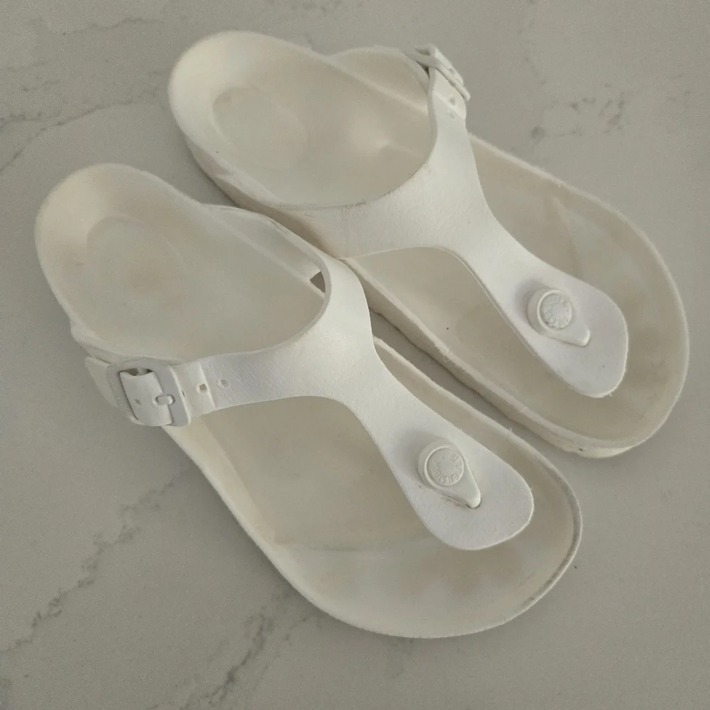 Birkenstock Essentials Gizeh Footbed Thong Slip-on Sandals Foam Light White 37